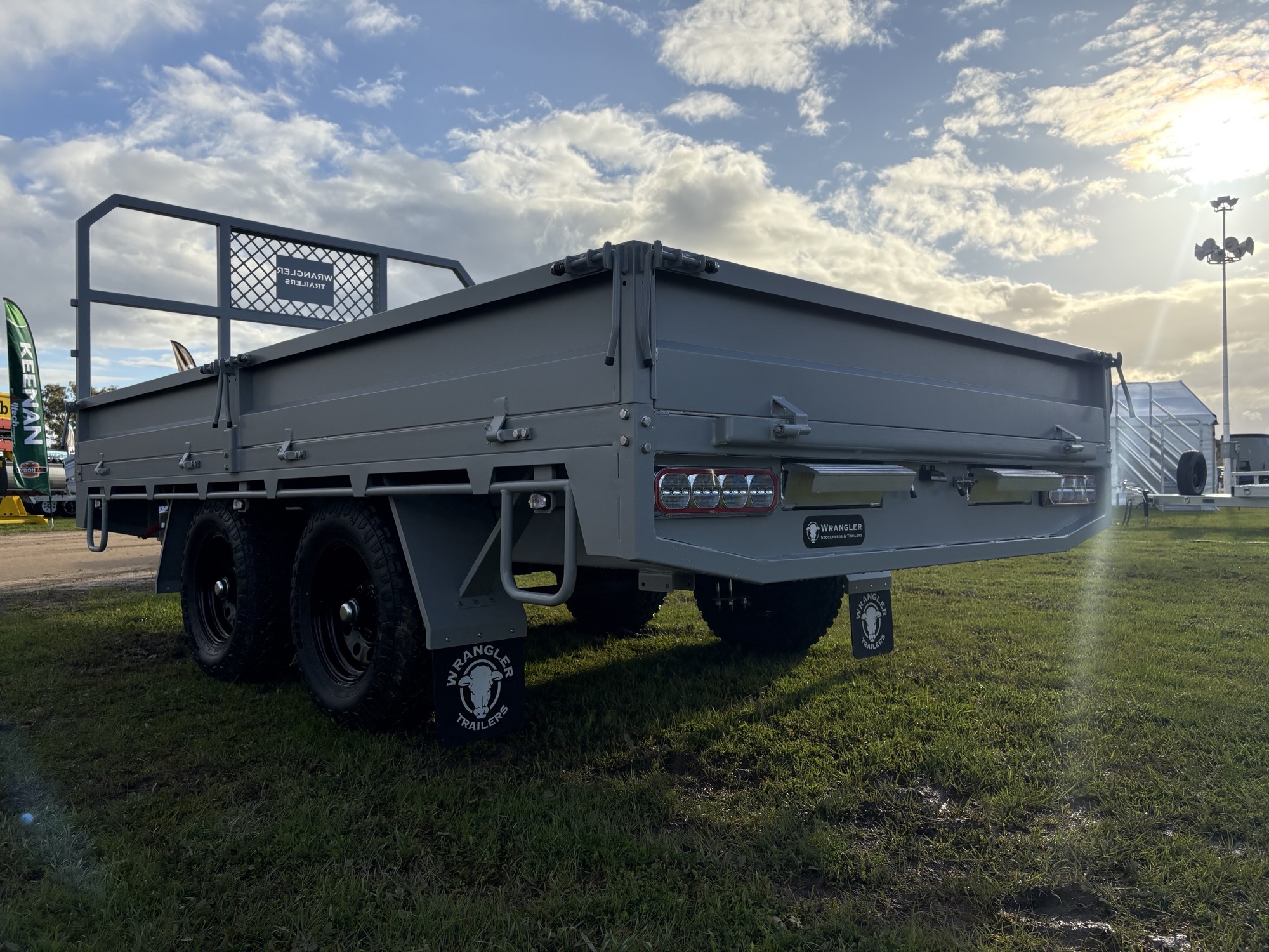 powder coated tipper trailer powder coated tipper trailer